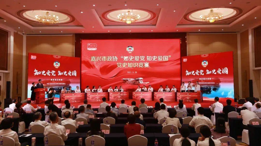 逃出昏暗的房子